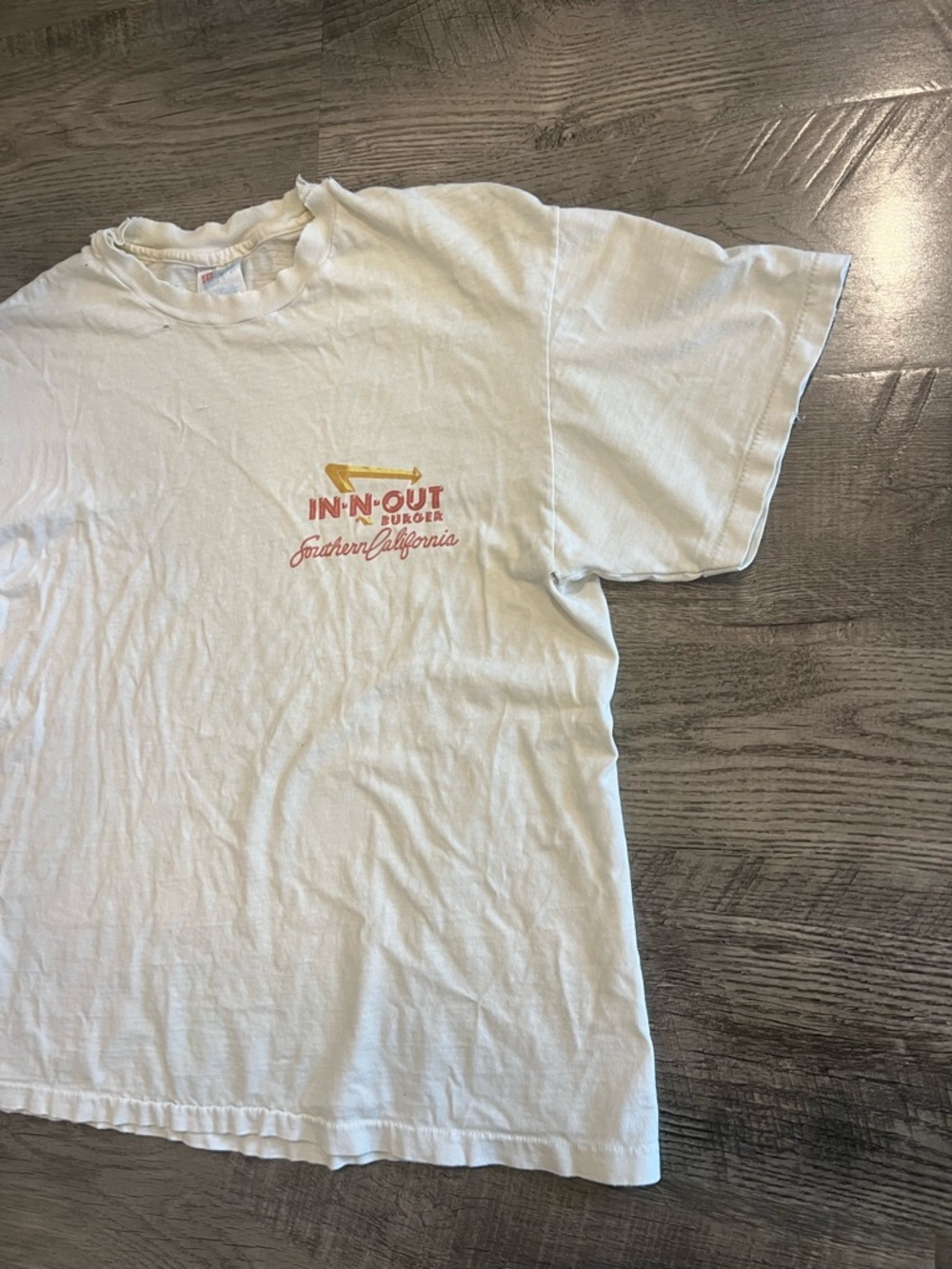 Super Vintage In-N-Out Burger White Short Sleeve Tee… 80’s & 90’s - Picture 4 of 4